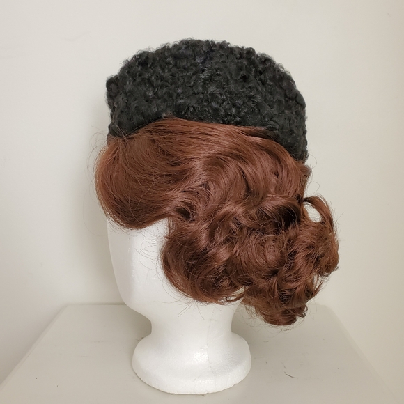 40s 50s Black Persian Lamb & Velvet Cossack Style Pillbox Tilt Hat - Picture 3 of 16